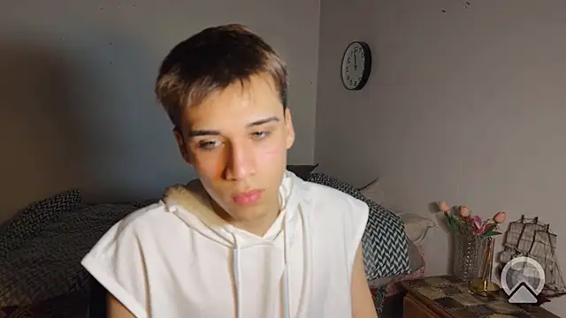 kevinnoff19 webcam show