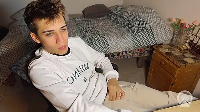 kevinnoff19 在線直播表演