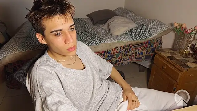 kevinnoff19 – webcam-show