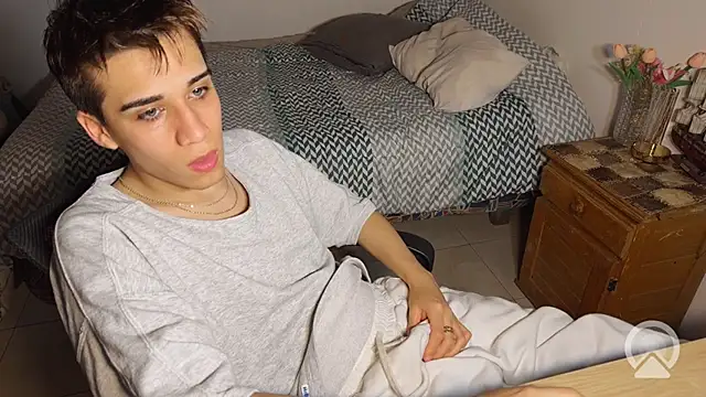 kevinnoff19 Show Webcam