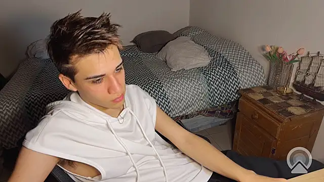kevinnoff19 Adlı Modelin Web Kamerası Şovu