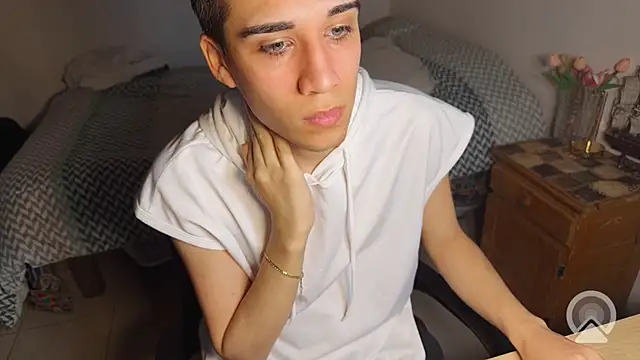 kevinnoff19 Webcam Show
