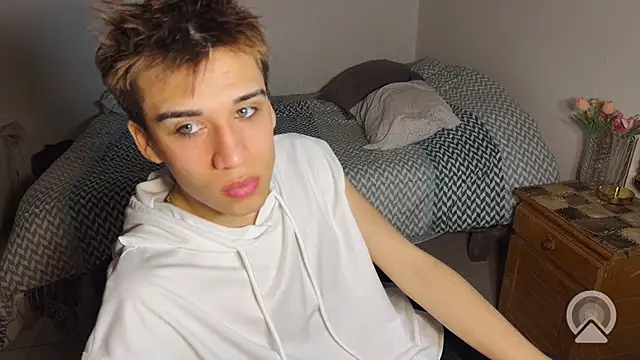 הופעת וובקאם של kevinnoff19