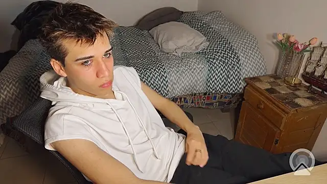 הופעת וובקאם של kevinnoff19