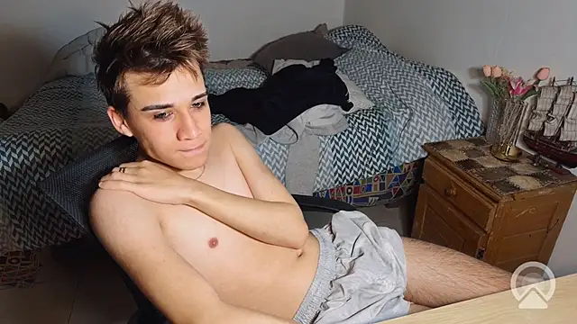 kevinnoff19 Pertunjukan Webcam
