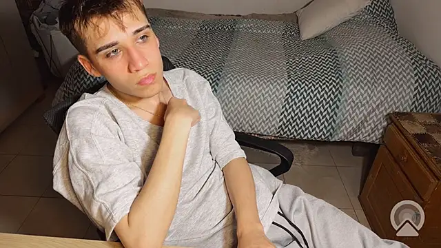 Вебкам-шоу kevinnoff19
