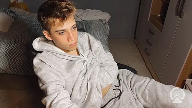 kevinnoff19's Webcam Show