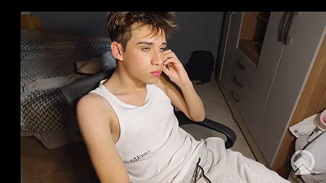 kevinnoff19 Adlı Modelin Web Kamerası Şovu