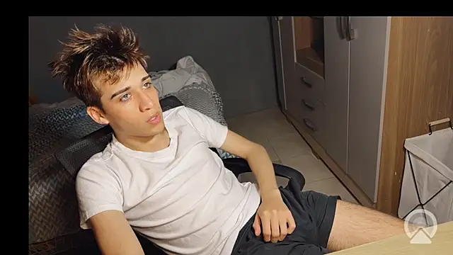 kevinnoff19 Adlı Modelin Web Kamerası Şovu