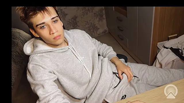 kevinnoff19 Show Webcam