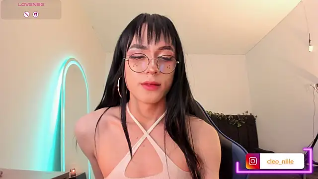cleeo_nile's Webcam Show