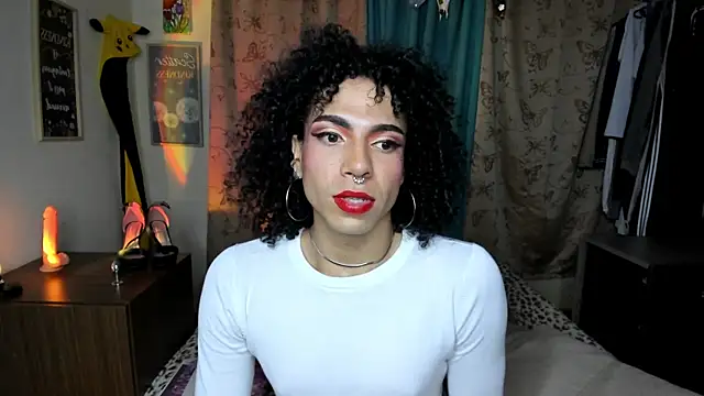 Angel_White25 Pertunjukan Webcam
