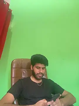 BIGGGGGBOYYYYY Show in webcam