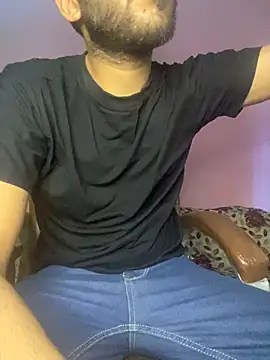 BIGGGGGBOYYYYY Show in webcam