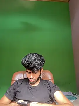 הופעת וובקאם של BIGGGGGBOYYYYY