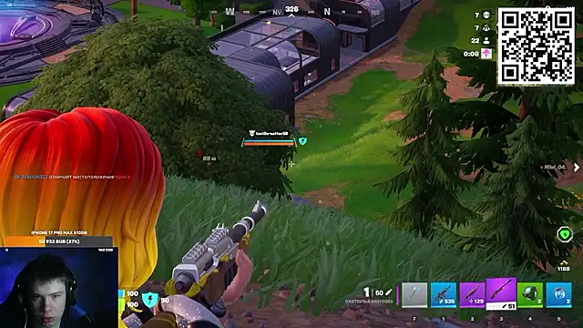 Ak_Macros: διαδικτυακό σόου στην κάμερα