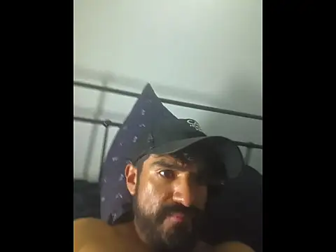 piggylatino webkamerás műsora