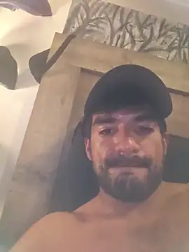 הופעת וובקאם של piggylatino