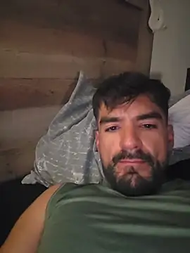 הופעת וובקאם של piggylatino
