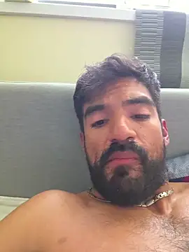 הופעת וובקאם של piggylatino