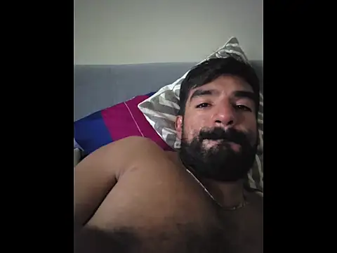 Pertunjukan Kamera Web piggylatino