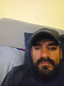 piggylatino: διαδικτυακό σόου στην κάμερα