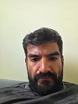 piggylatino: διαδικτυακό σόου στην κάμερα