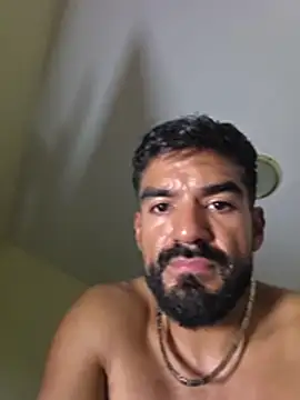 عرض كام piggylatino