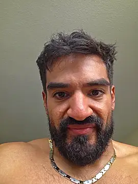 عرض كام piggylatino