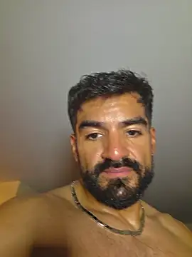 عرض كام piggylatino