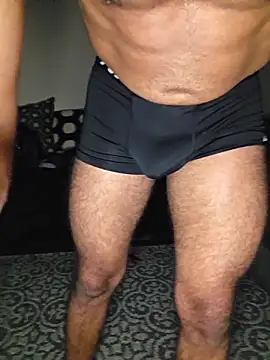 Pokazy przed kamerką – piggylatino