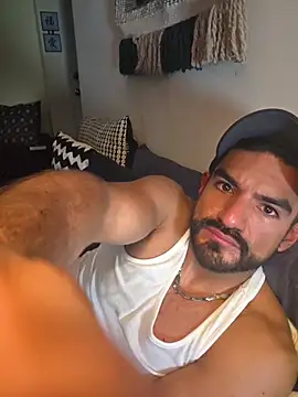 piggylatino's Webcam Show