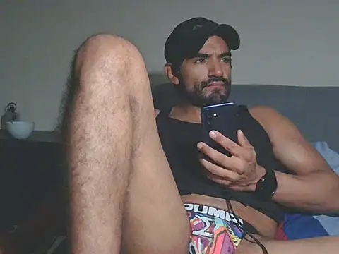 piggylatino's Webcam Show