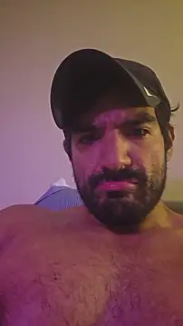 piggylatino: διαδικτυακό σόου στην κάμερα
