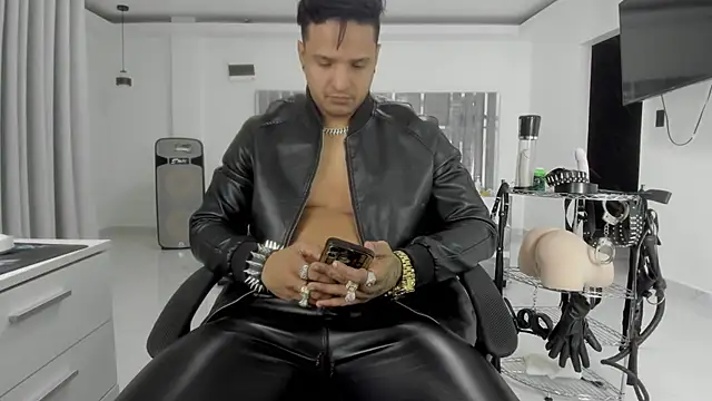 master_leather 网络视讯表演