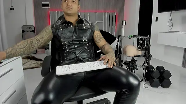 master_leather Pertunjukan Webcam