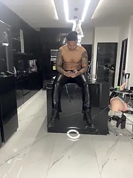 master_leather Шоу с уебкамера