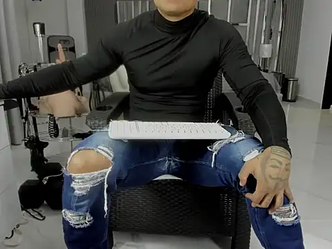 عرض كام master_leather