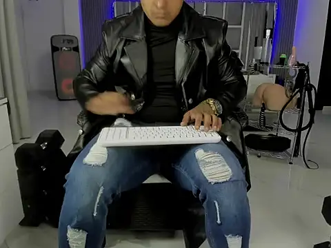master_leather 在線直播表演