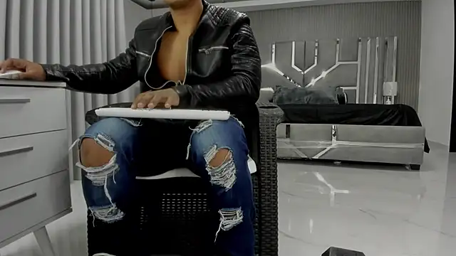 master_leather Show Webcam