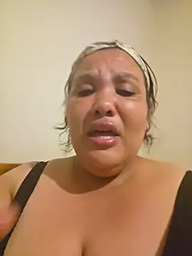 Curvy-Nthabi_X Webcam-Show