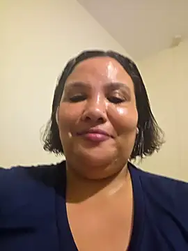 Curvy-Nthabi_Xn Live chat-huone