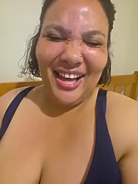 Webkamerová show Curvy-Nthabi_X
