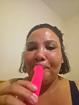 Curvy-Nthabi_X Webcam-Show