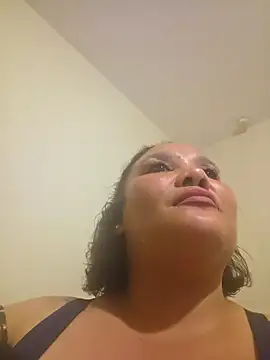 Curvy-Nthabi_X's Webcam Show