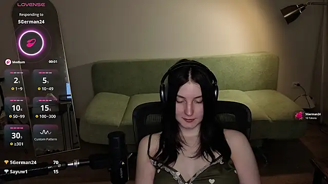 צ'אט XXX בשידור חי של Naomi_Velvet