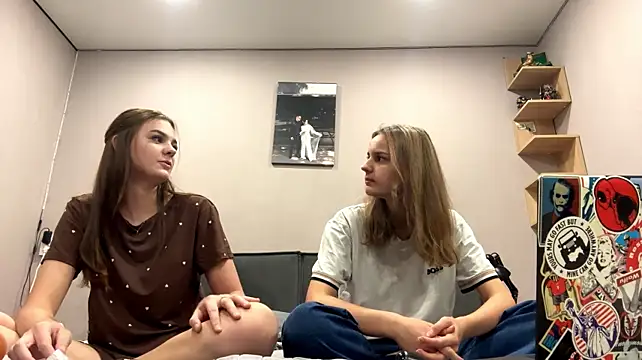 Doratryhard's Webcam Show