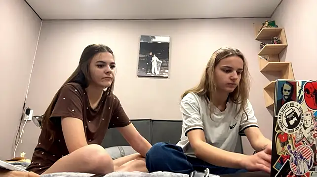 Show modela Doratryhard na web-kameri