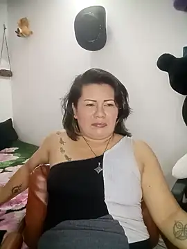 Chatroom XXX en direct de angi_daw