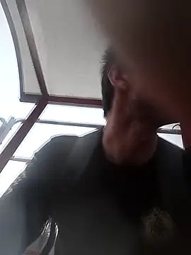 Webkamerová show TwardyKierowca